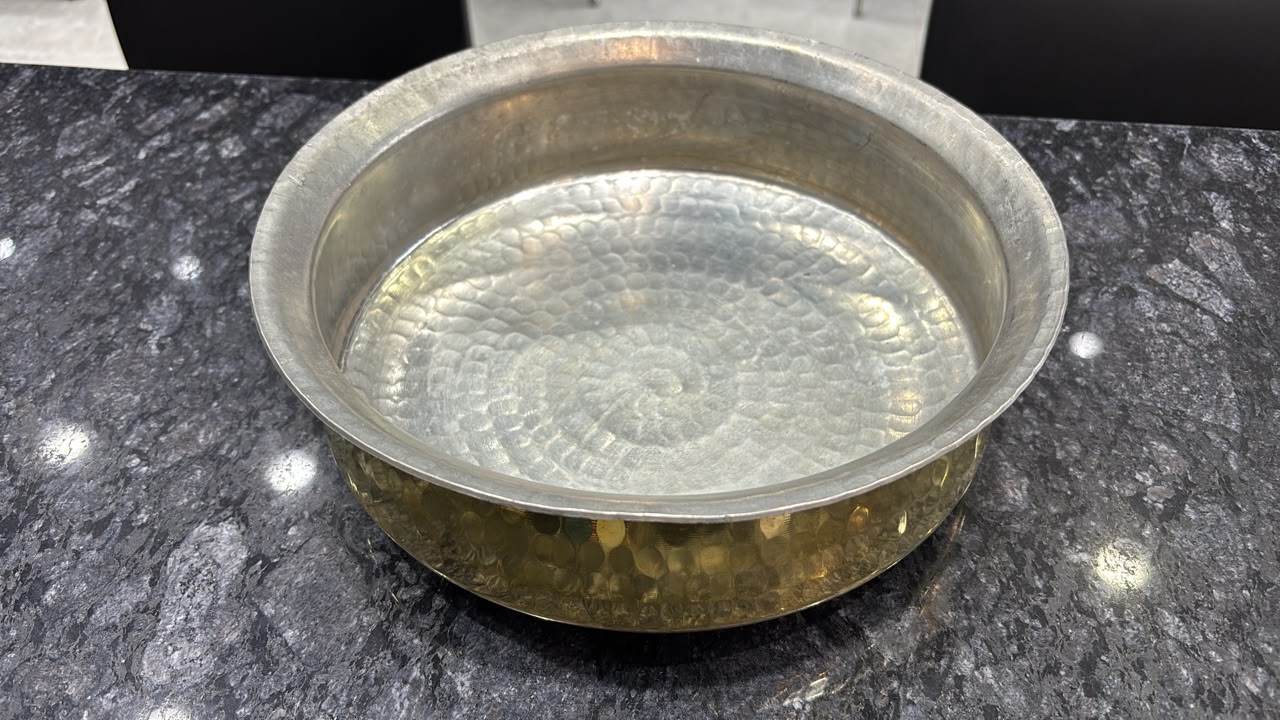 Brass Lagan Capacity- 3 Liters