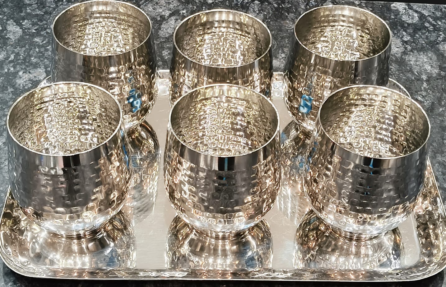 Glass Set with Tray In Hammered Design